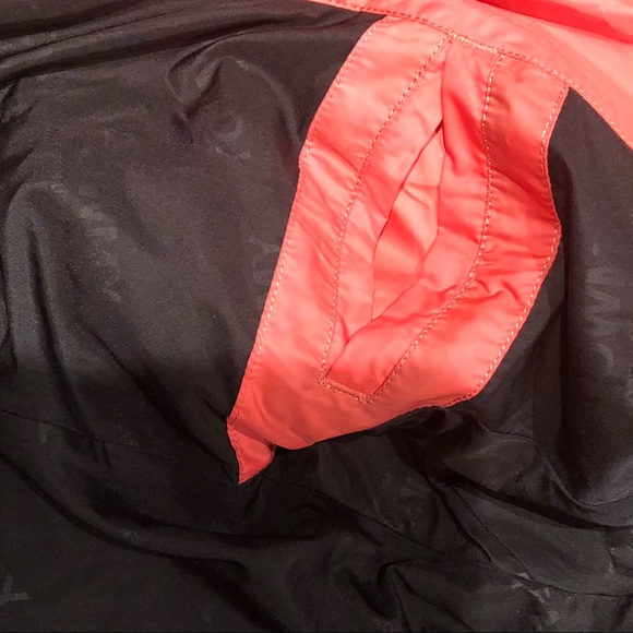 Women’s European Style Puffer Winter Coat - Picture 15 of 16